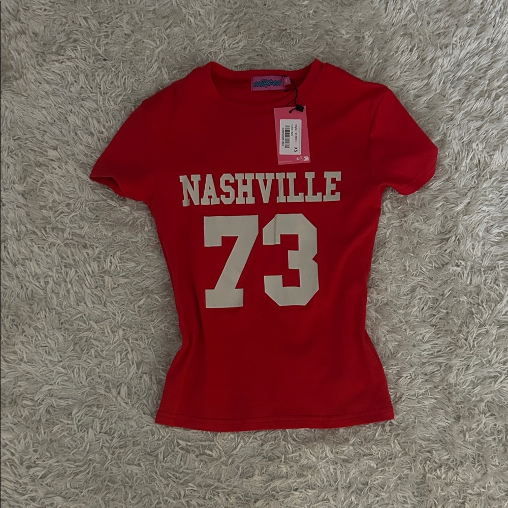 Edikted Red Nashville 73 Tee